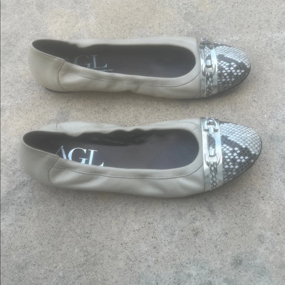 AGL Women's Beige Leather Snakeskin Silver Toe Caps Flats Size 43 EUR / 12 US